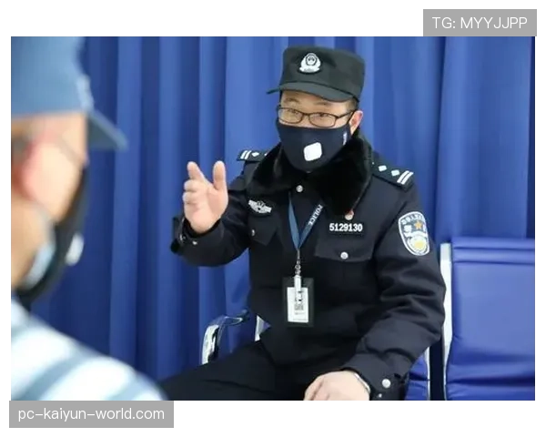 多特防线不稳问题持续，近期影响扩大，关键战表现面临考验